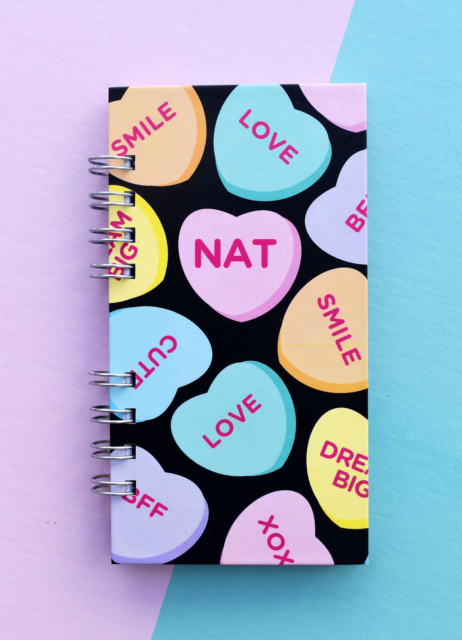 LIBRETA CORAZONES NEGRO